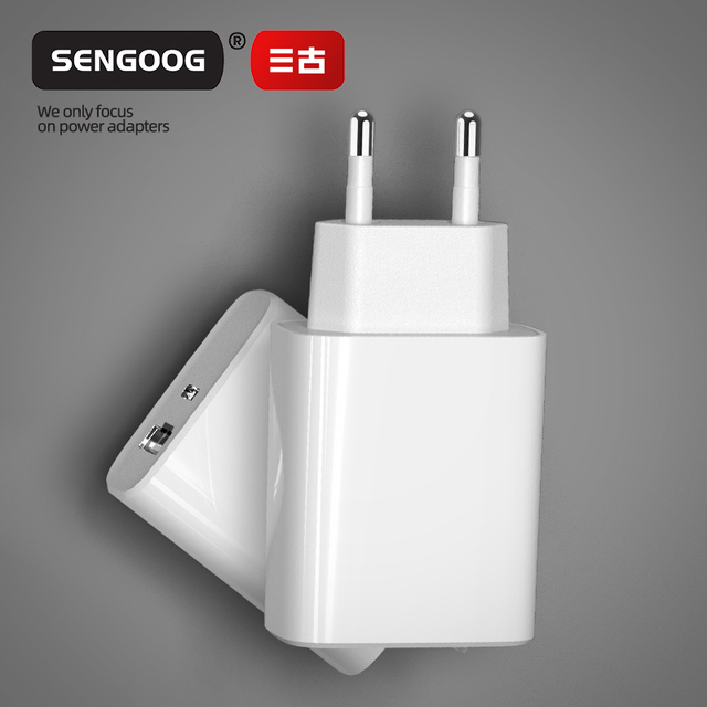20W PD Type-C Charging Block Adapter Fast EU Plug Charger with GS CE ERP ROHS Certification for Phone & Earphone Use
