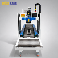 Machine d'étiquetage et de scellage automatique de cartons avec fonction d'auto-ajustement, solution d'automatisation de l'emballage en entrepôt