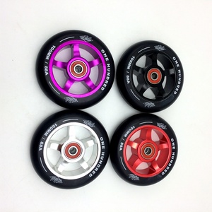 Bajo precio 88A Core 100mm 120mm Pro Stunt <span class=keywords><strong>Scooter</strong></span> Ruedas Negro sobre cromo pulido PU Material <span class=keywords><strong>MGP</strong></span> Kick Extreme Scooters - Product Image 3