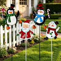 Ensemble fantaisie de 4 décorations de jardin en métal en forme de pingouin, Père Noël, bonhomme de neige et canne à sucre pour extérieur, pelouse et porche
