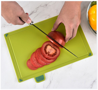 Vente en gros d'usine Accessoires de cuisine de haute qualité Planche à découper en plastique 4 en 1 avec support de rangement