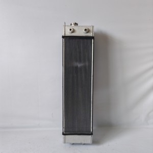 Yüksek kaliteli soğutucu su tankı radyatör Komatsu PC138US 22B-03-13110 ekskavatör radyatörü