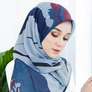 Nueva llegada de gasa de algodón Premium 2025 Hijab musulmán de alta calidad productos listos para mujeres moda en el mercado - Product Image 1