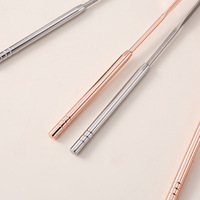 Brosse gratte-langue en acier inoxydable en forme de U, légère, outil de soin buccal pour le nettoyage de la langue et l'élimination de la mauvaise haleine