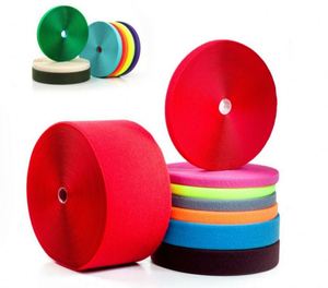 Bande auto-agrippante magique, sangle de fixation en nylon pour manteau, couleurs variées, type Velcro - Product Image 1