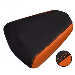 Nouvelle arrivée moto pièce de rechange siège <span class=keywords><strong>CBR125R</strong></span> housse de siège arrière personnalisée siège de selle noir convient pour <span class=keywords><strong>cbr125r</strong></span> - Product Image 1