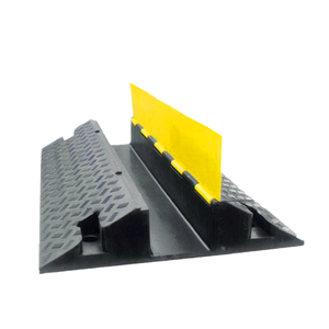 सुपर बड़ा एक चैनल भारी शुल्क खनन उपयोग पुनर्नवीनीकरण रबर पीले + काले 580 मिमी केबल रक्षक गति 10-15 मील प्रति घंटे तय - Product Image 1