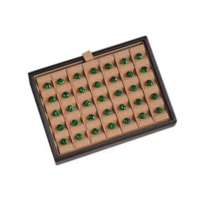 Caja cuadrada de piedra desnuda con ranura en V, accesorio de exhibición de gemas de color marrón - Product Image 1