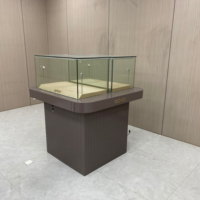 Présentoir à bijoux en verre moderne de luxe Vitrine à bijoux en diamant avec lumière LED pour centre commercial