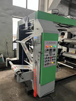 Imprimantes flexographiques pour sacs en film non tissé 4 couleurs Machine d'impression de sachets d'eau flexo en papier plastique Machines