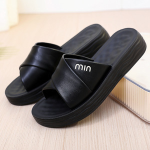 Sandalias Planas de Verano para Mujer, Cómodas, Resistentes, Antideslizantes y Personalizadas, Pantuflas para Exteriores - Product Image 2