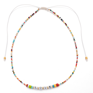 New Boho <span class=keywords><strong>collana</strong></span> fatta a mano <span class=keywords><strong>con</strong></span> smalto <span class=keywords><strong>perline</strong></span> piccole <span class=keywords><strong>con</strong></span> pendente a lettera per donna - Product Image 4