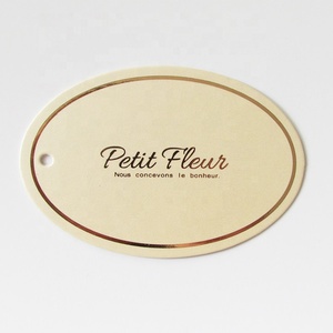 Sang Trọng <span class=keywords><strong>T</strong></span>ùy Chỉnh Treo Thẻ Vàng Lá Vòng Hình Dạng Giấy <span class=keywords><strong>T</strong></span>-<span class=keywords><strong>Shirt</strong></span> Quần Áo Và Giày <span class=keywords><strong>T</strong></span>úi Nhãn - Product Image 3