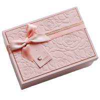 Boîte cadeau rose personnalisée avec logo en relief, ruban en satin, nœud, emballage en carton rigide de luxe, vente en gros, grand coffret haut de gamme