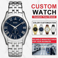 Montres pour hommes Cadran bleu carbone Chiffres romains argentés Petite seconde Étanche Quartz Lunette lisse Personnalisation OEM