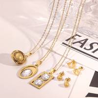 Ensemble de bijoux vintage pour femmes plaqué or 18 carats avec pierre verte, collier et boucles d'oreilles en filigrane, accessoires de mode tendance en acier inoxydable