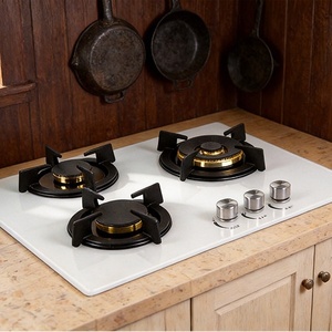 Cuisinière à <span class=keywords><strong>gaz</strong></span> naturel encastrable de <span class=keywords><strong>petite</strong></span> taille de style européen à trois brûleurs avec surface en verre trempé 5,0 kW et brûleur tout en cuivre - Product Image 1