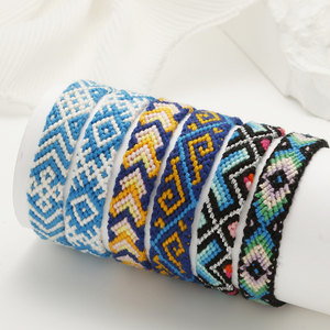 <span class=keywords><strong>Bracelet</strong></span> en <span class=keywords><strong>macramé</strong></span> tissé à la main, style bohème de vacances, nouveau design personnalisé - Product Image 1