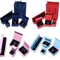 Boîte à bijoux avec logo personnalisé, boîte d'emballage en carton rigide de luxe pour bagues, colliers, boucles d'oreilles, biodégradable