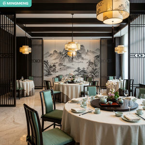 Ensemble de table ronde pour projet hôtelier, structure en bois massif, chaises rembourrées en tissu pour salle à manger privée d'hôtel - Product Image 1