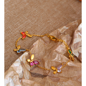 Bracelet papillon JINYOU 051 exquis en zircon cubique multicolore, bracelet en acier inoxydable plaqué or - Product Image 4