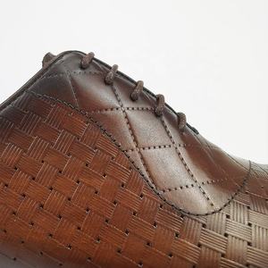 Zapatos de vestir de cuero genuino para hombre, calzado Formal, <span class=keywords><strong>Oxford</strong></span>, hecho a mano - Product Image 4