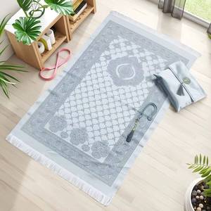 Tapis de prière traditionnel de haute qualité provenant d'une usine chinoise, taille 70*110 cm, polypropylène gaufré, fabrication mécanique, zone antidérapante - Product Image 6