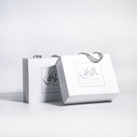 Boîtes-cadeaux pour robe et vêtements, LOGO personnalisé, boîte d'emballage de luxe en soie satinée, avec insertion, pour perruque magnétique, pour Extension de cheveux, 10 pièces