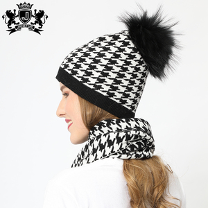 Janefur Scarves Beanie <span class=keywords><strong>Bonnet</strong></span> à carreaux pour femmes Hiver doux Angora Beanie Hat With Fur Pom Neck Warmer Scarf - Product Image 5