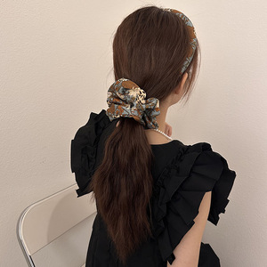 2025 juego <span class=keywords><strong>de</strong></span> lazos para el cabello <span class=keywords><strong>de</strong></span> satén coreano, accesorios para el cabello con estampado Floral Rosa polvoriento, elegantes bandas para el cabello voluminosas para mujeres - Product Image 2