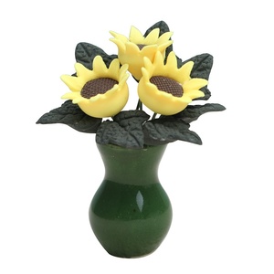 Meubles miniatures pour maison de poupée à l'échelle 1:12 avec tournesols <span class=keywords><strong>en</strong></span> résine et fleurs décoratives - Product Image 6