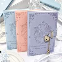 Carnet de notes exquis avec serrure à combinaison en forme de cœur, motif papillon, haut de gamme et esthétique, parfait