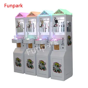 Wholesale Funpark Coin Operated Toys World Candy Vending Mini Claw Machine With Cash Bill Acceptor For Sale Claw Game Machine