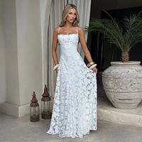 Nouvelle robe de soirée de style banquet avec un design dos nu sexy et audacieux et un style enveloppant, une robe longue élégante pour une
