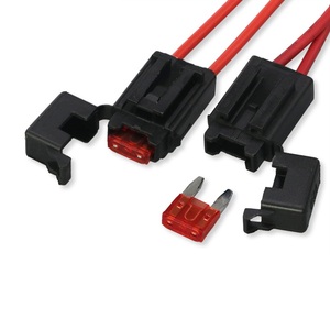 Güç Kaynağı ve Güç Çıkışı Bağlantı Kablo Demeti, 2 Delikli 10A Küçük Sigorta Kutusu Soketi Oluklu Boru Otomotiv Kablo Demeti - Product Image 5