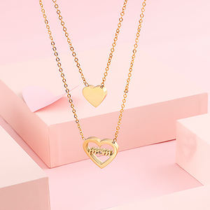 Collana per <span class=keywords><strong>la</strong></span> Festa della <span class=keywords><strong>Mamma</strong></span> in Acciaio Inossidabile con Ciondolo a Cuore Stratificato Placcato Oro, Regalo per <span class=keywords><strong>la</strong></span> Festa della <span class=keywords><strong>Mamma</strong></span> - Product Image 1