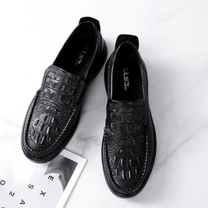 Mocassins en cuir véritable noir à bout rond, à enfiler, semelle souple, chaussures d'automne pour hommes, motif imprimé animal - Product Image 2