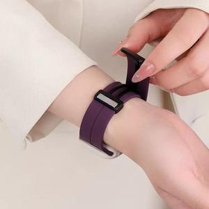 Pour Apple Watch Band 38/40/41/42/45/49mm Sport Silicone Magnétique Poignet Bracelets Bande pour Apple Watch Boucle Pliante Sangle - Product Image 6