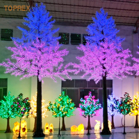 Grand arbre lumineux à LED à couleur changeante pour l'extérieur Arbre changeant de couleur en métal pour les décorations de parcs à thème de Noël