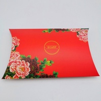 Boîtes rigides festives rouges personnalisées (carton) imprimées en offset pour l'emballage de foulards en soie, de châles et de vêtements