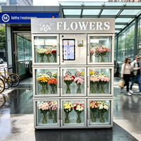Distributeur automatique de fleurs réfrigérées pour les couloirs des gares