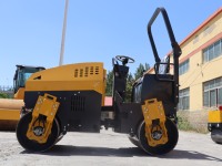 Compacteur routier à asphalte à faible consommation de carburant, 3 tonnes, 26 kW/35 CV, rouleau à double tambour pour accès agricole et petites fondations de drainage