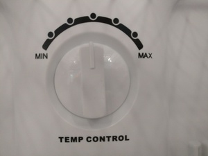 Réfrigérateur général à 2 portes No Frost avec congélateur et porte vitrée - Product Image 5