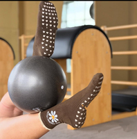 Chaussettes de Pilates antidérapantes personnalisées avec logo, chaussettes de yoga épaisses à logo brodé, chaussettes mi-mollet personnalisées – Offre Spéciale
