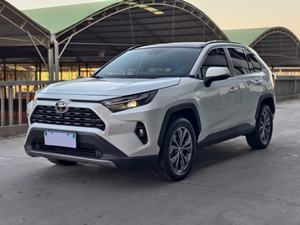 SUV Compacto de Segunda Mano para <span class=keywords><strong>RAV4</strong></span> Revo <span class=keywords><strong>2023</strong></span> 2.0L CVT 2WD Edición <span class=keywords><strong>Style</strong></span> Plus, 5 Asientos, Gasolina, Euro IV, 25-50k Millas, Volante a la Izquierda - Product Image 1