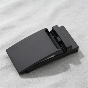 Hebilla de Cinturón Casual de Aleación con Bloqueo Automático de 30 mm, Placa Reversible con Patrón de Fibra de Carbono y Acabado Fundido a Presión - Product Image 2