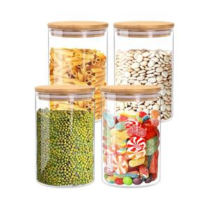 Récipients hermétiques faits à la main en verre borosilicate avec couvercle en bambou pour pâtes et céréales - Product Image 1