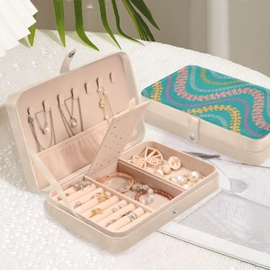 Portable Teal Color Small Jewelry <b>Box</b> Hawaii Lei Print Bracelets Ring Packing Custom Design Velvet Jewelry Organizer for Women - Product Image 5