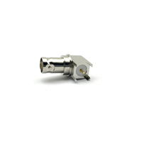 Connecteur BNC femelle à angle droit pour cloison PCB