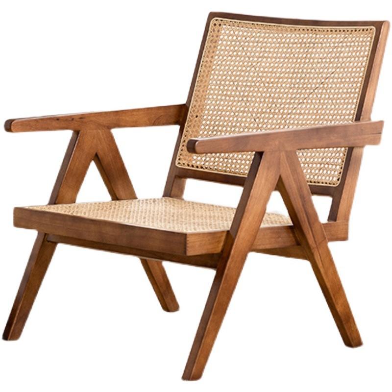 สีกากีเข้ม